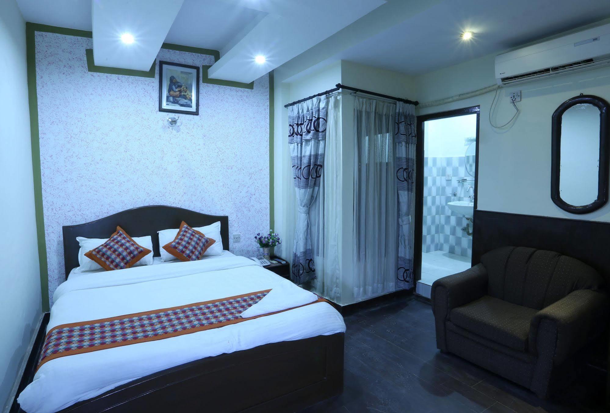 Oyo 153 Aster Hotel Nepal Κατμαντού Εξωτερικό φωτογραφία